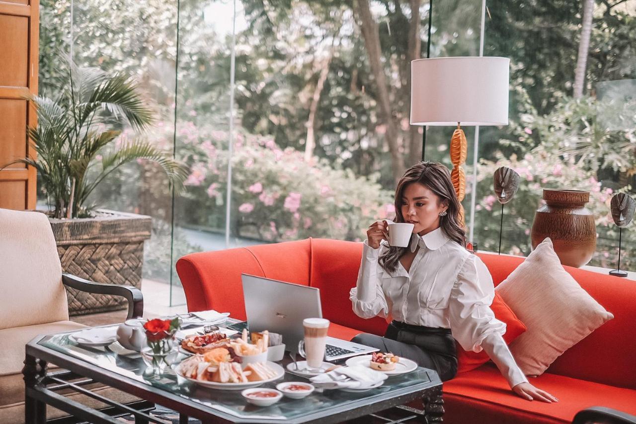 Shangri-la Hotel